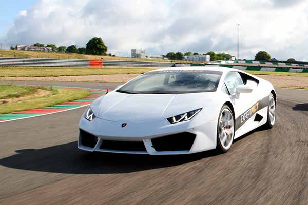 lamborghini-stage-pilotage-circuit-huracan